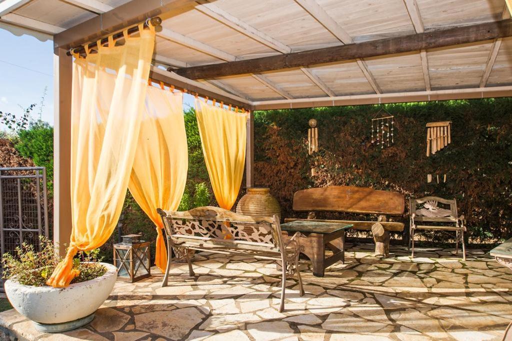 Cozy Flats In An Olive Grove By The Sandy Beach Kánalos エクステリア 写真