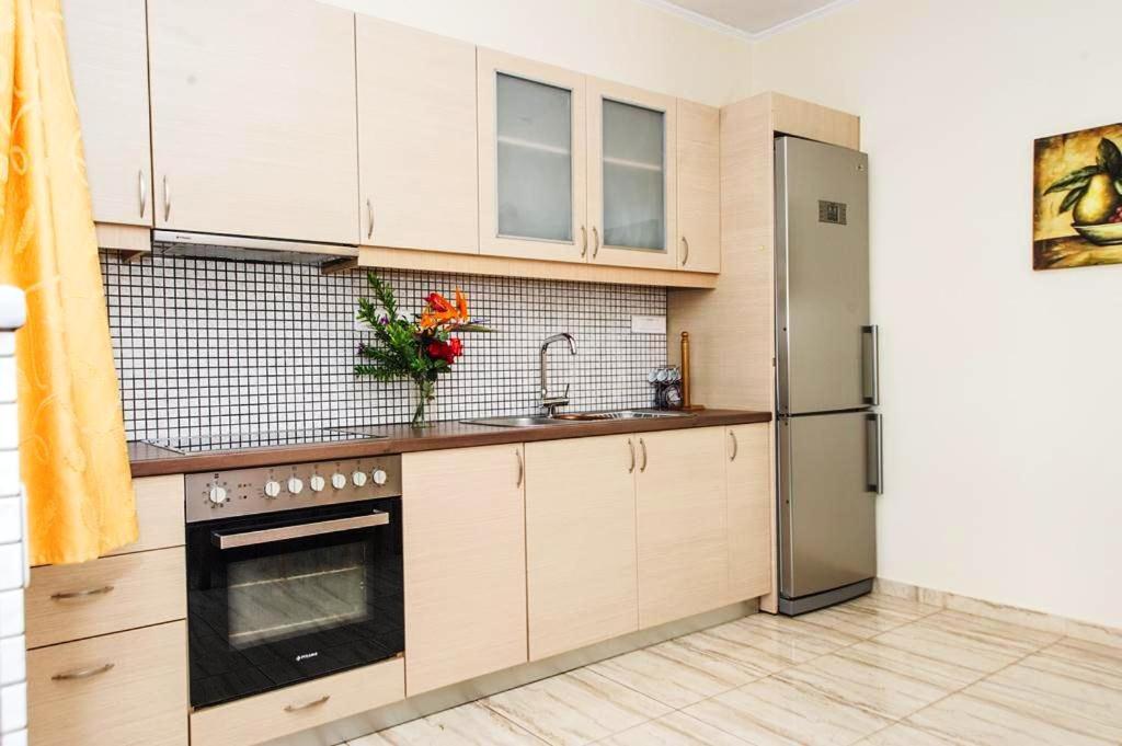 Cozy Flats In An Olive Grove By The Sandy Beach Kánalos エクステリア 写真