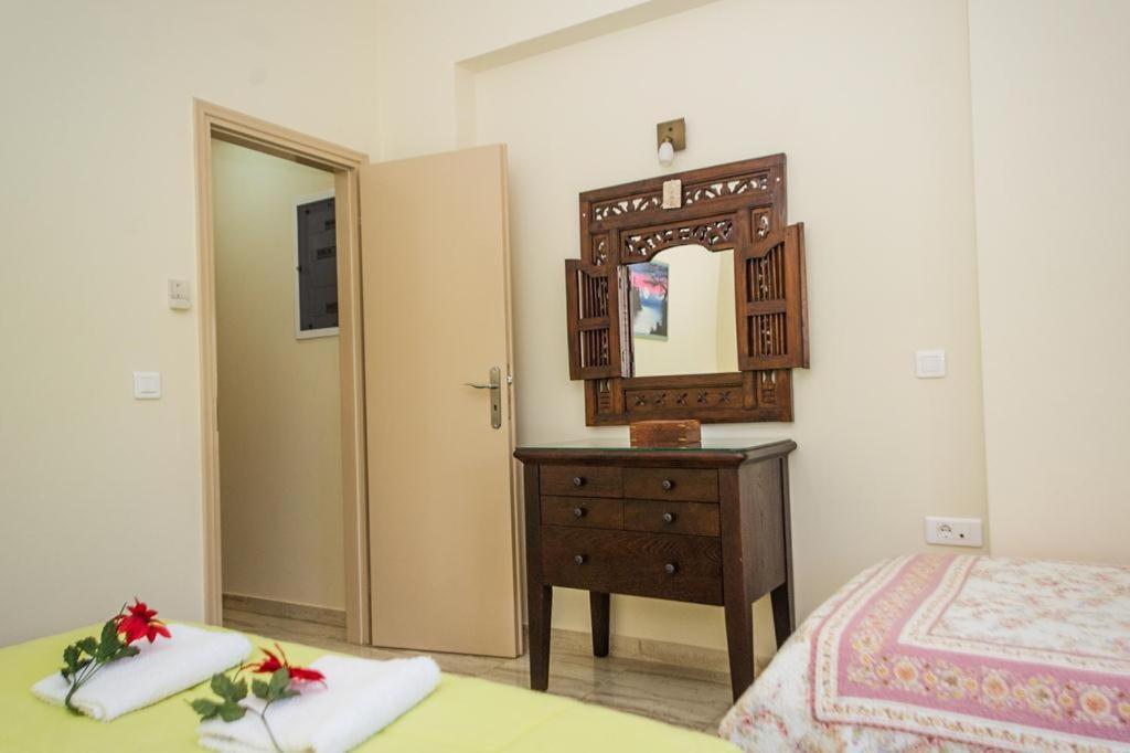 Cozy Flats In An Olive Grove By The Sandy Beach Kánalos エクステリア 写真