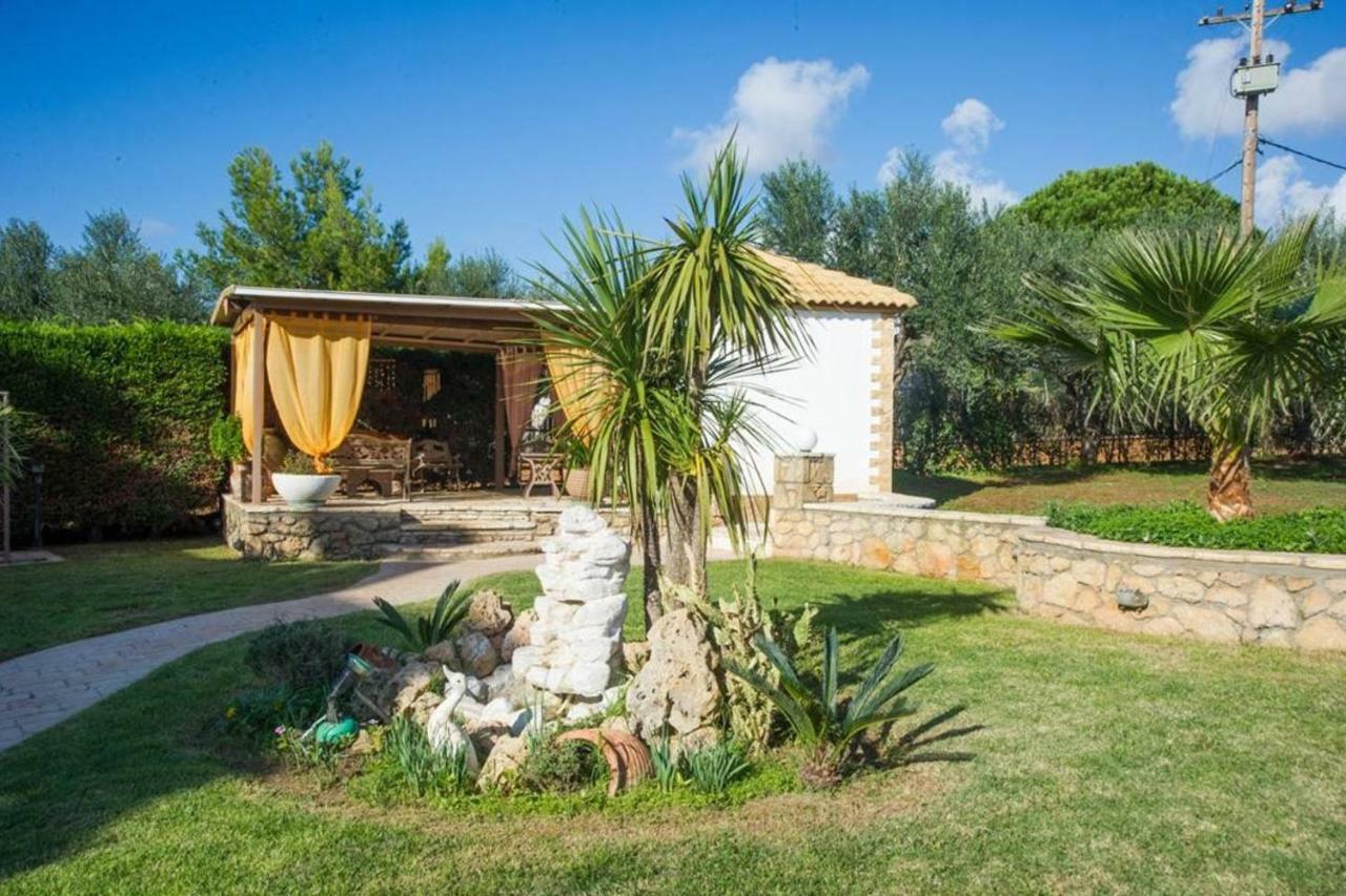 Cozy Flats In An Olive Grove By The Sandy Beach Kánalos エクステリア 写真